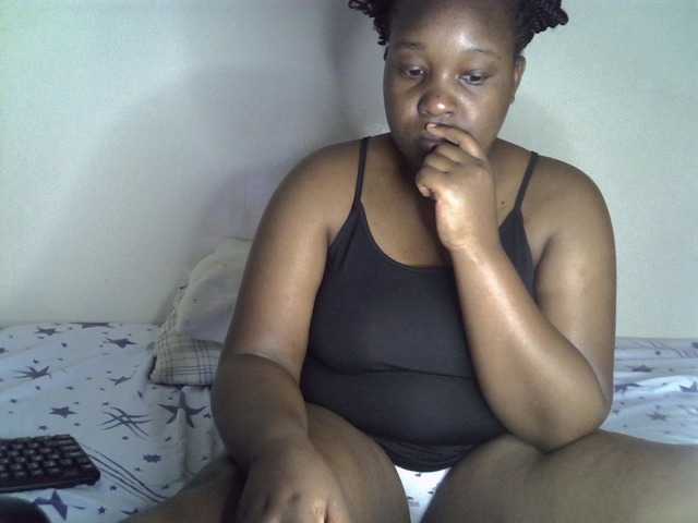 Cutesy09- live cam on BongaCams