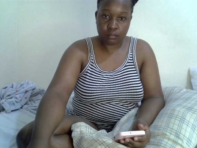 Cutesy09- live cam on BongaCams