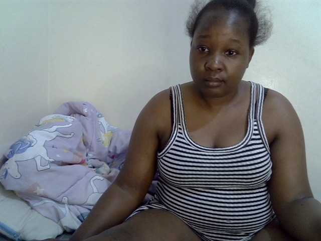 Cutesy09- live cam on BongaCams