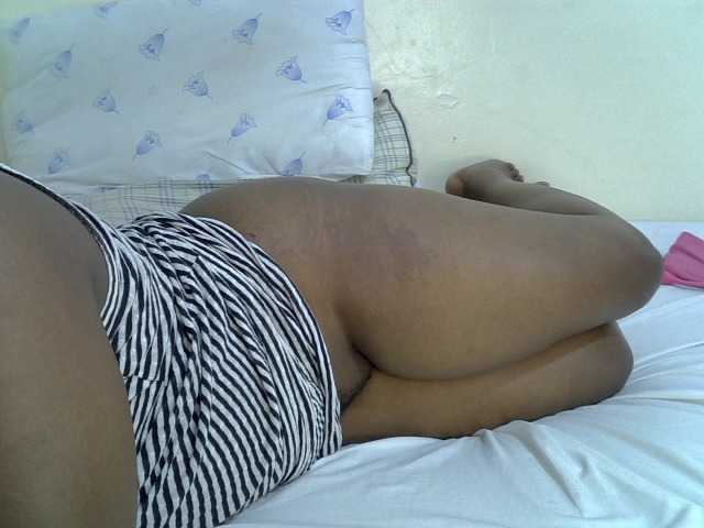 Cutesy09- live cam on BongaCams