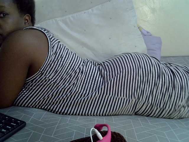 Cutesy09- live cam on BongaCams