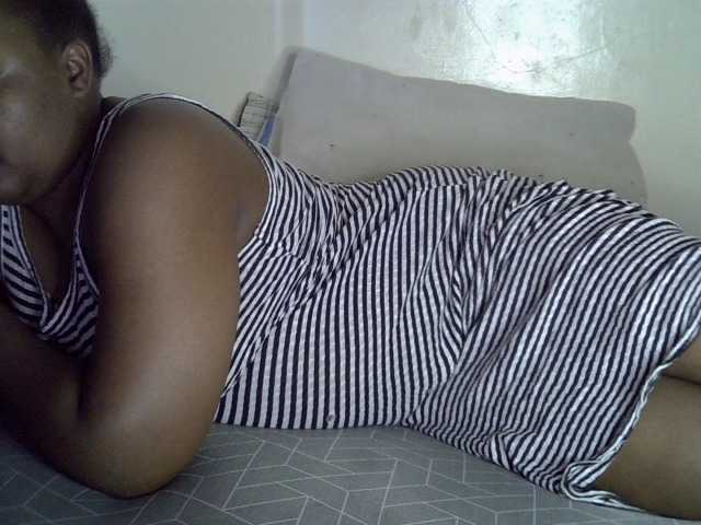 Cutesy09- live cam on BongaCams