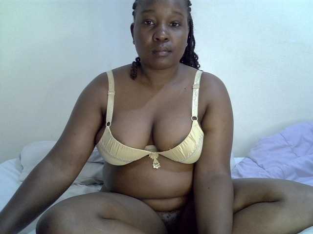 Cutesy09- live cam on BongaCams