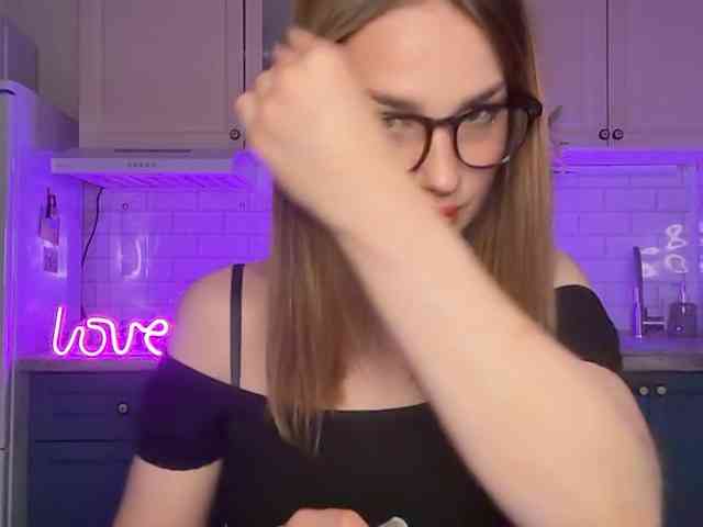 PerryTiffany_ webcam