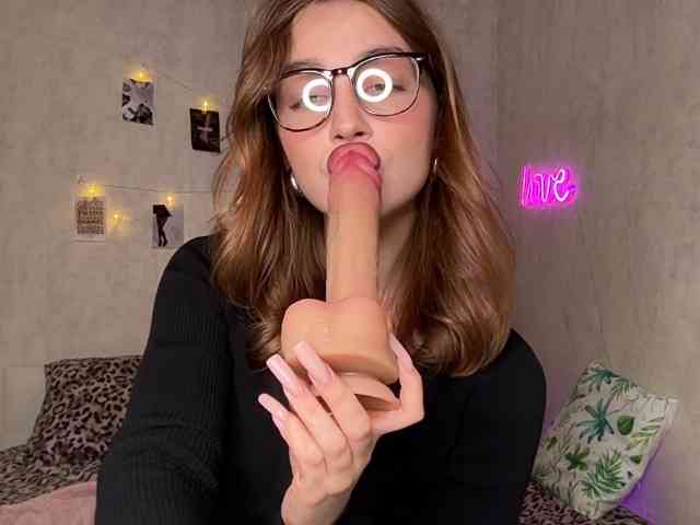 PerryTiffany_ webcam