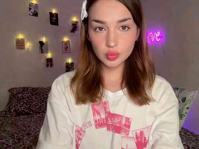 PerryTiffany_ webcam