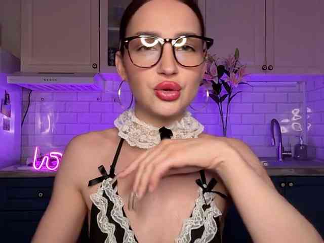 PerryTiffany_ webcam