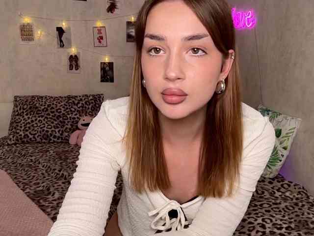 PerryTiffany_ webcam