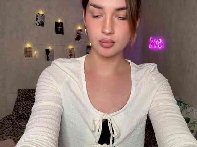 PerryTiffany_ webcam
