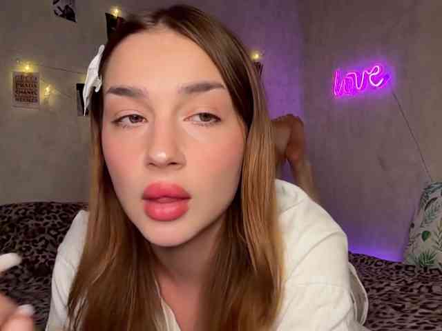 PerryTiffany_ webcam