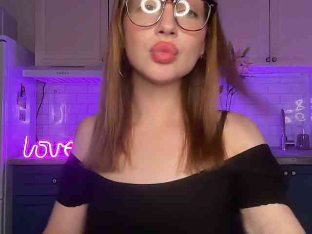 PerryTiffany_ webcam