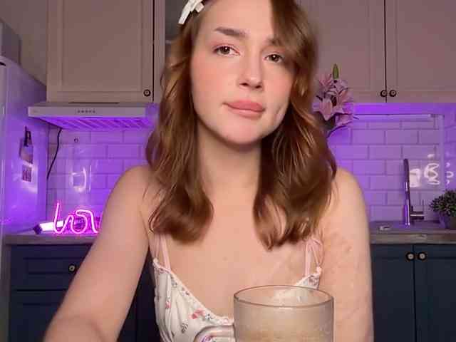 PerryTiffany_ webcam