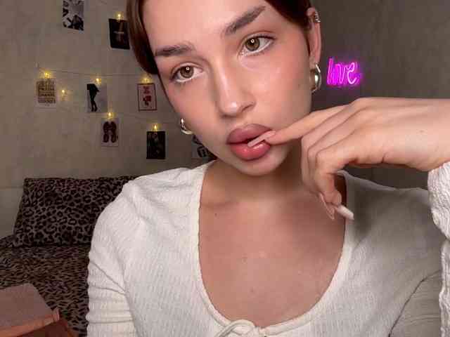 PerryTiffany_ webcam