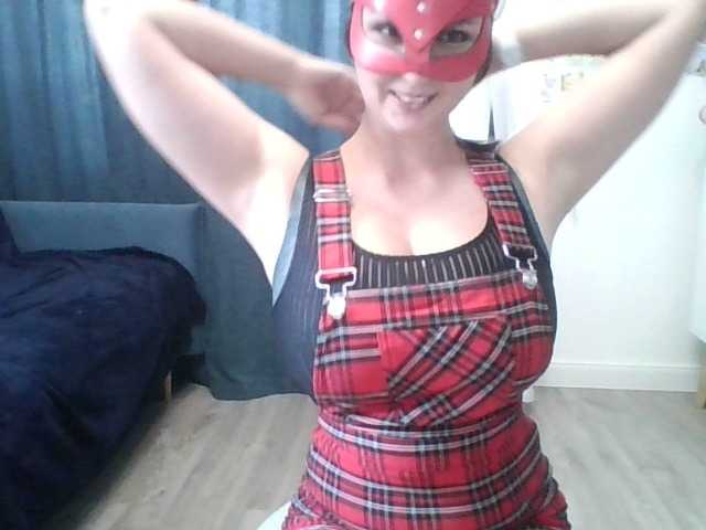 NikkiLanny