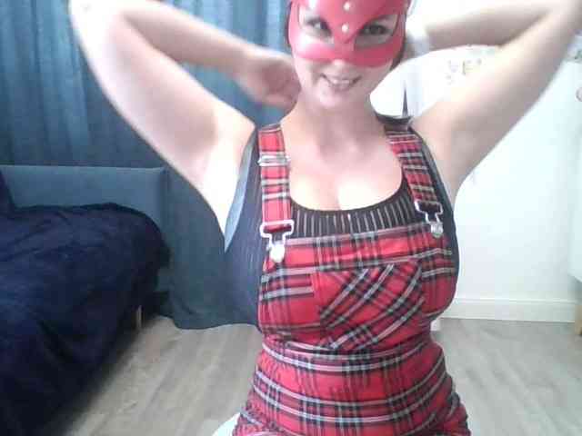 NikkiLanny webcam