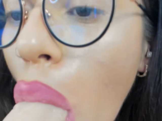 DariaAmaris live cam on BongaCams