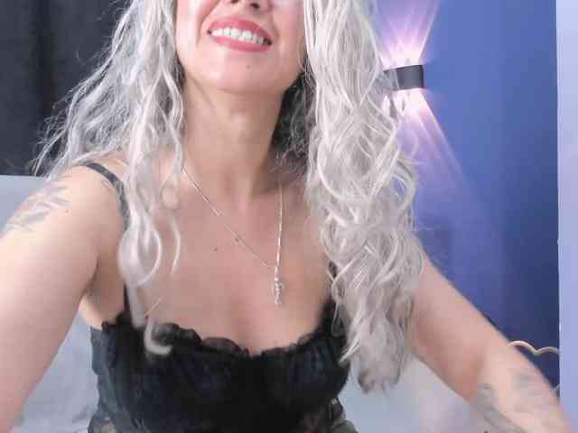 DitaVonteese webcam