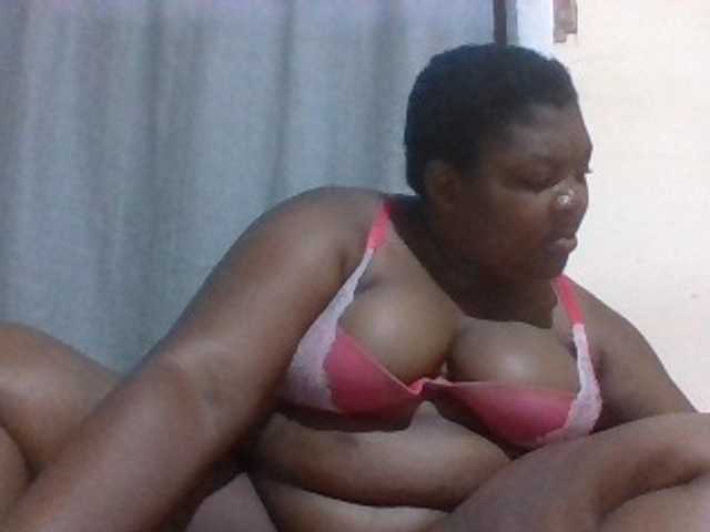 Sexydove8 live cam on BongaCams