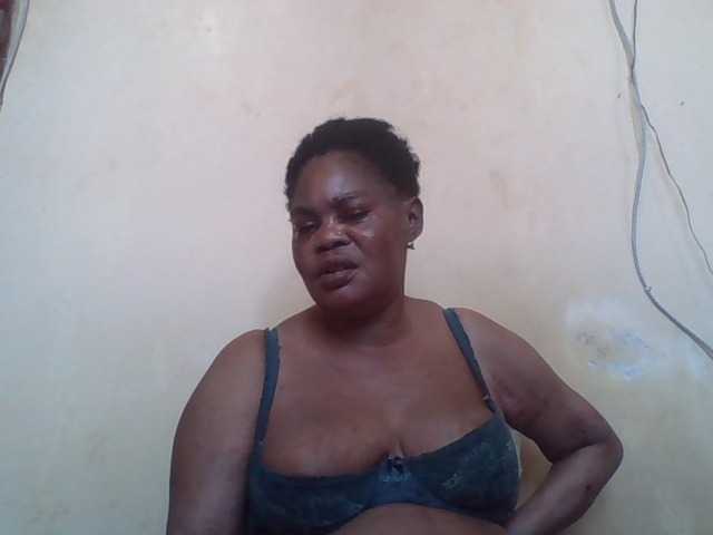 Sexydove8 live cam on BongaCams