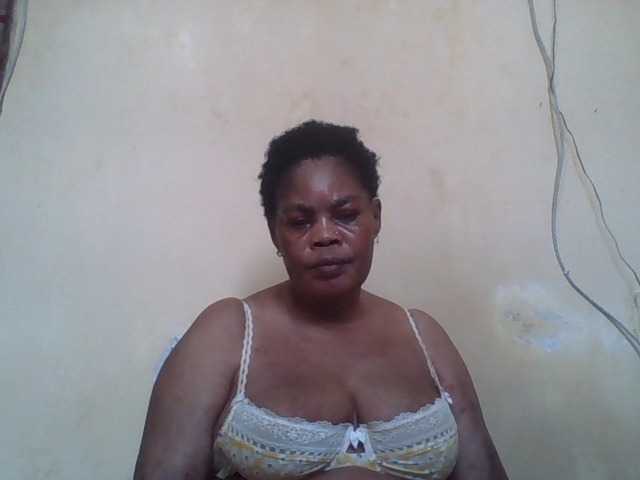 Sexydove8 live cam on BongaCams