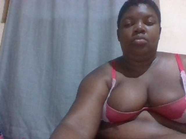 Sexydove8 live cam on BongaCams