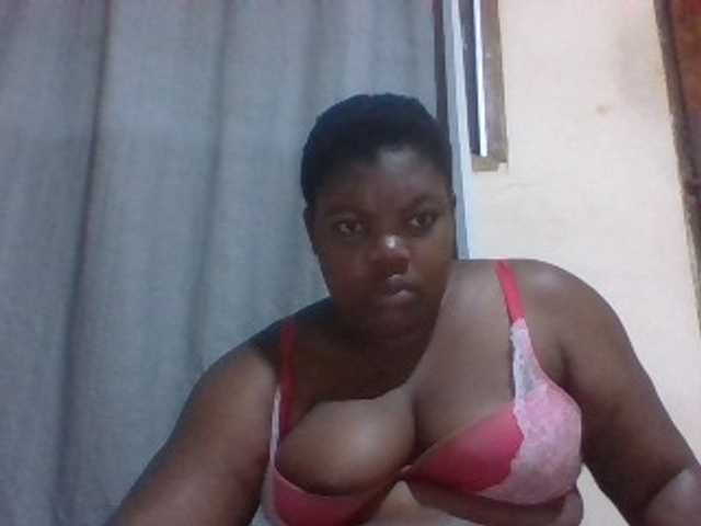 Sexydove8 live cam on BongaCams