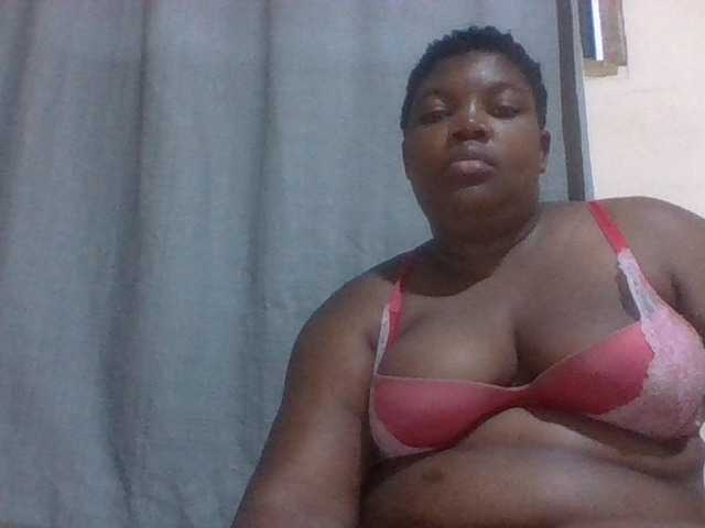Sexydove8 live cam on BongaCams
