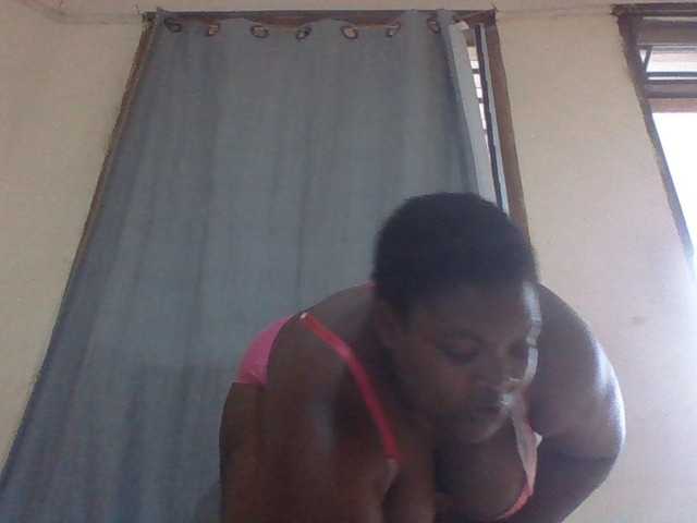 Sexydove8 webcam