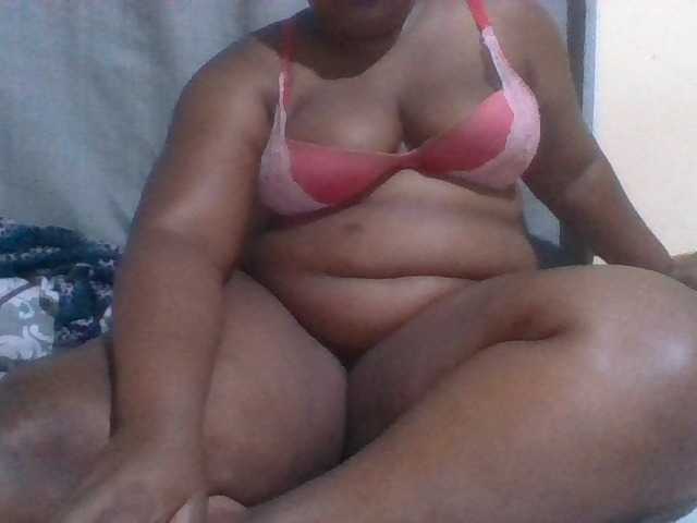 Sexydove8 live cam on BongaCams