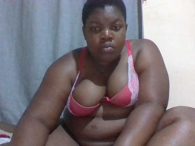 Sexydove8 live cam on BongaCams