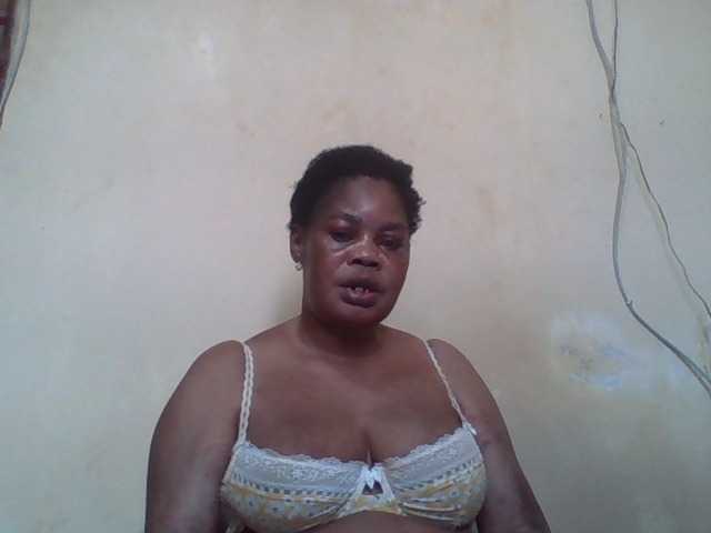 Sexydove8 live cam on BongaCams
