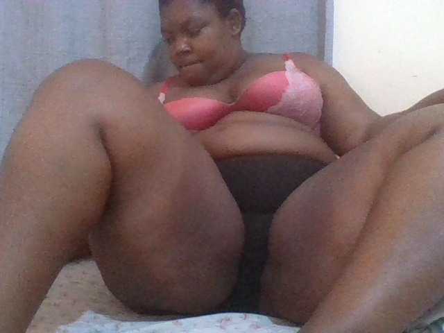 Sexydove8 live cam on BongaCams