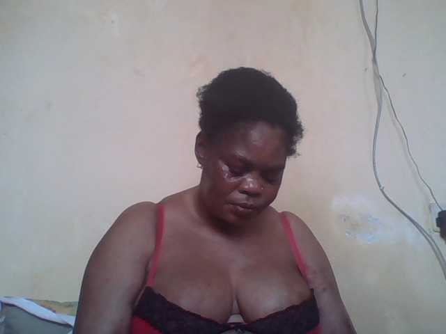 Sexydove8 live cam on BongaCams
