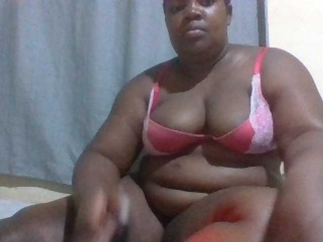 Sexydove8 live cam on BongaCams