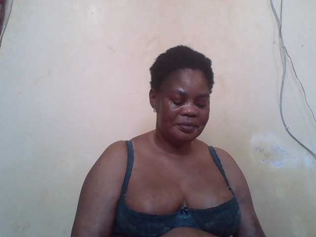 Sexydove8 live cam on BongaCams