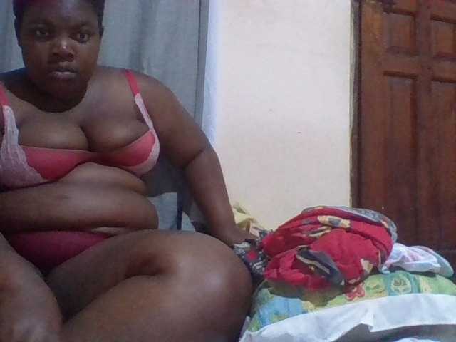 Sexydove8 live cam on BongaCams