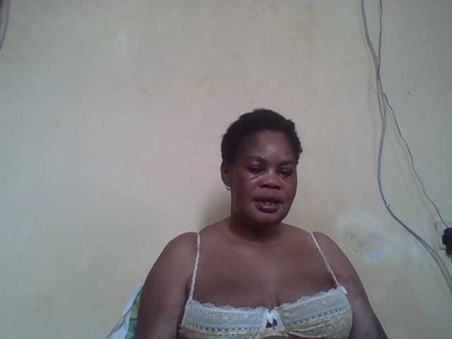 Sexydove8 live cam on BongaCams