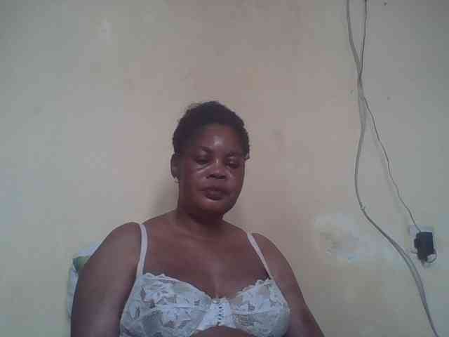 Sexydove8 webcam