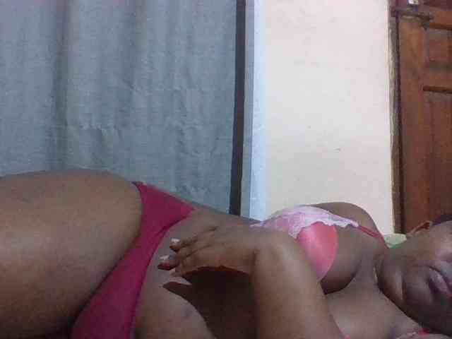 Sexydove8 webcam