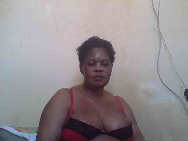 Sexydove8 webcam