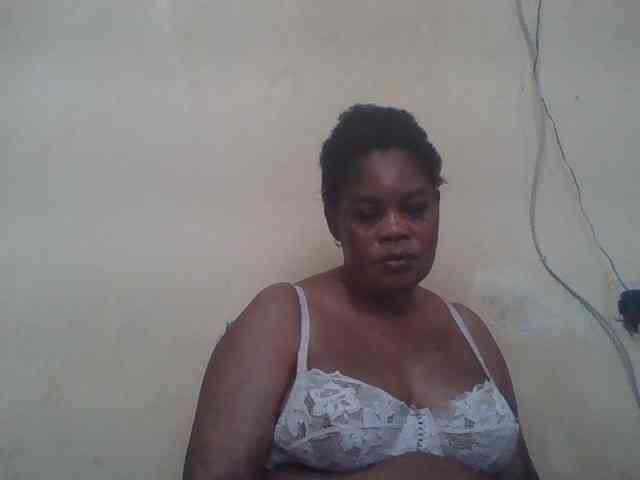 Sexydove8 webcam