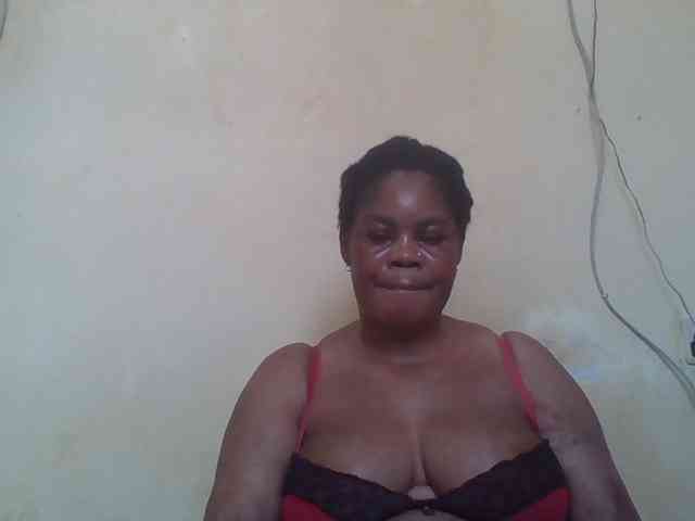 Sexydove8 webcam