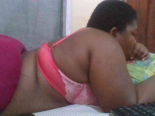 Sexydove8 webcam