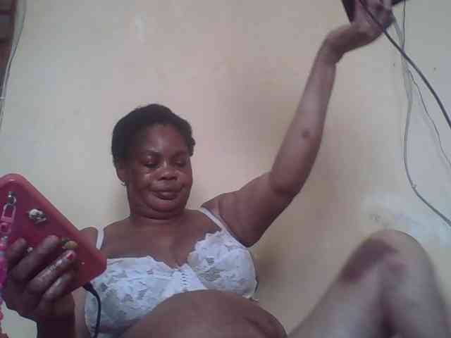 Sexydove8 webcam
