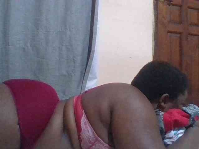 Sexydove8 webcam
