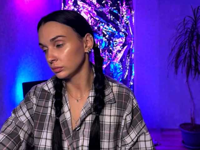 JoellaDitolla live cam on BongaCams
