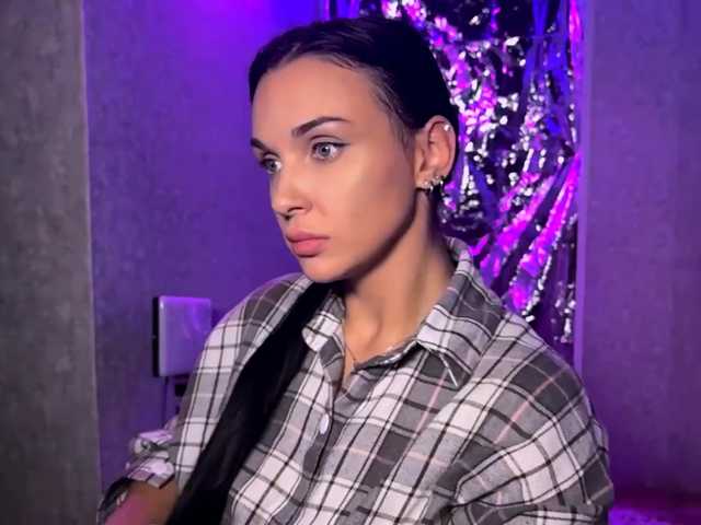 JoellaDitolla live cam on BongaCams