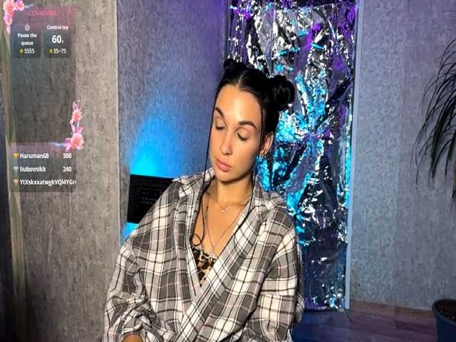JoellaDitolla live cam on BongaCams