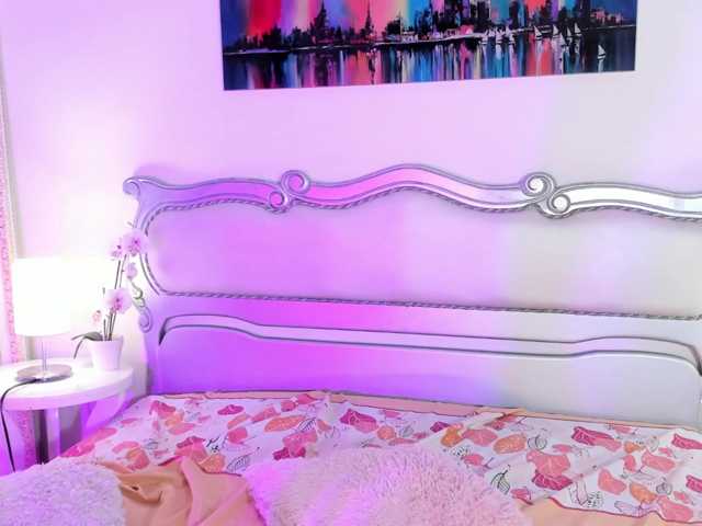CatalinaaCruz live cam on BongaCams