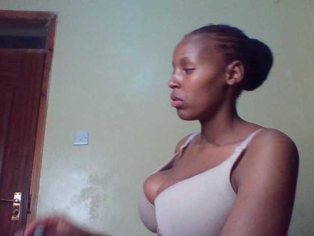 CherrieMay live cam on BongaCams